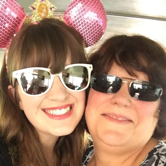 Meet your Posher, Janet - Picture 1 of 1